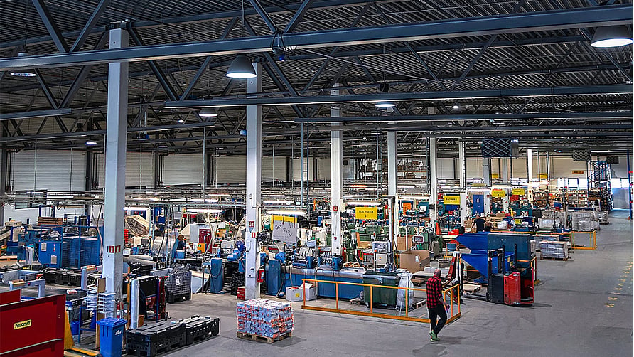 Hele Verdikjeden Fra Pakking Og Distribusjon Direkte Til Abonnenter