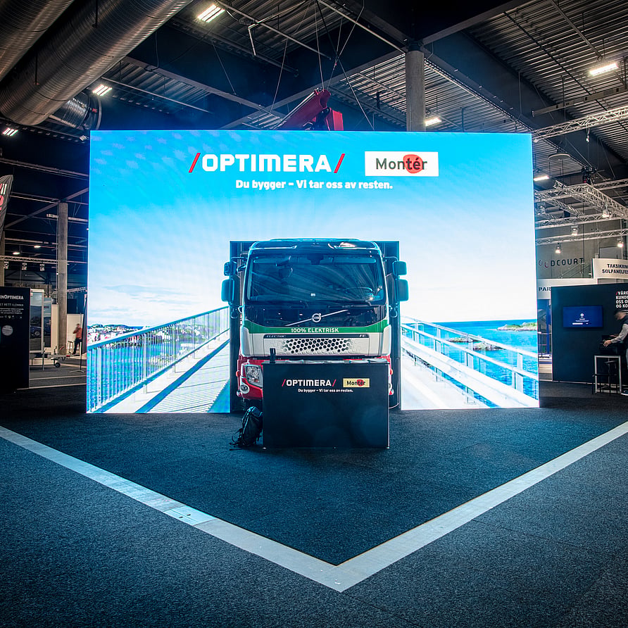 messestand-optimera-monter-elektrisk-lastebil.jpg